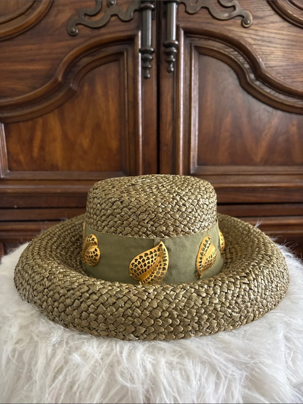 Vintage Eric Javits Green straw hat with gold leaf detail - Picture 3 of 16